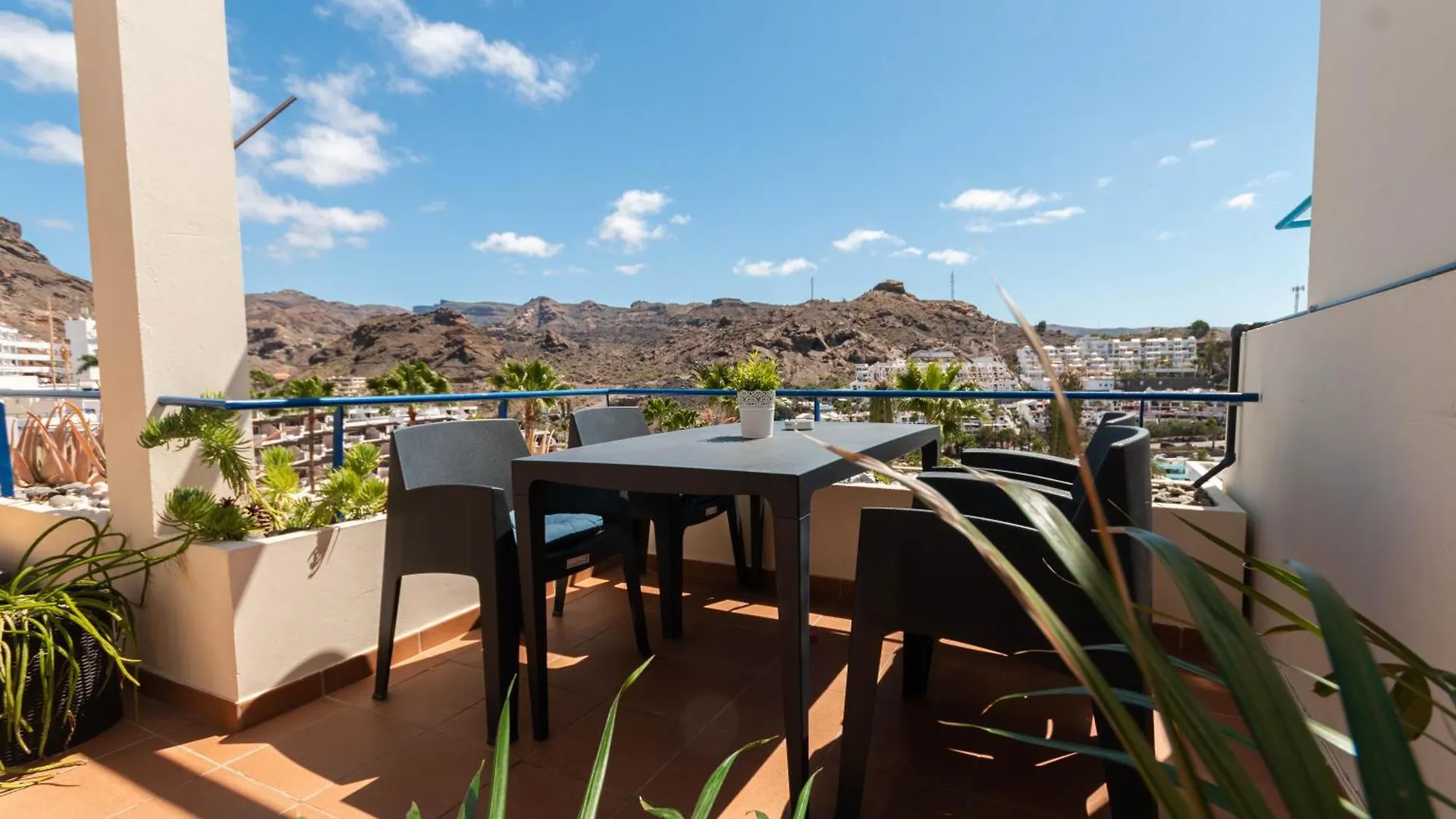 Mira Sunshine Suite Playa Del Cura  Playa Del Cura (Gran Canaria)